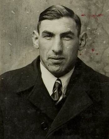 Bron: Stadsarchief Amsterdam Marktvergunning   Abraham van Cleef 22-12-1900  2-7-1943  kaart 012994_002