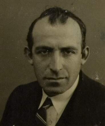 Bron: Stadsarchief Amsterdam Marktvergunning   Aron Casseres 11-2-1897 4-6-1943 kaart 012972_002