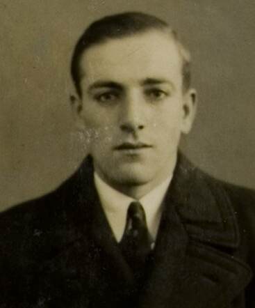 Bron: Stadsarchief Amsterdam Marktvergunning   Aron van der Bijl 6-10-1912  31-3-1944 kaart nr 012942_002