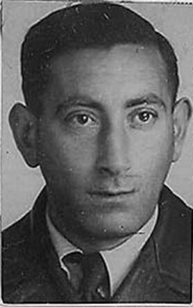 Bron: Stadsarchief Amsterdam Marktvergunning   Barend Biet 7-1-1901  31-1-1943 kaart dd 8-2-1936  kaart nr 745-5533