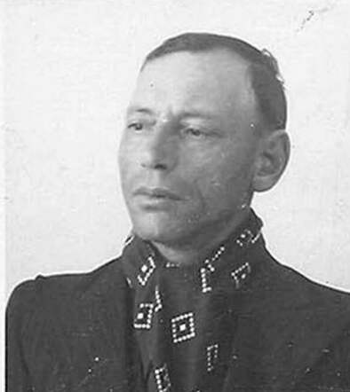 Bron: Stadsarchief Amsterdam Marktvergunning   Barend Brander 27-1-1896  21-1-1943 kaart dd onbekend  kaart nr 745-506