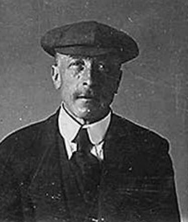 Bron: Stadsarchief Amsterdam Marktvergunning    Barend Gobes 21-3-1864  20-6-1933 kaart dd 1-12-1923 kaartnr 745-8168