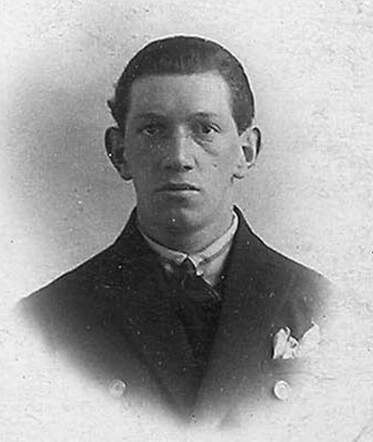 Bron: Stadsarchief Amsterdam Marktvergunning   Barend Worms 10-11-1901  6-12-1942 kaart dd 29-3-1926  kaart nr 745-16137