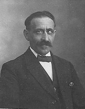Bron: Stadsarchief Amsterdam Marktvergunning   Benjamin Overste 8-6-1874  4-6-1943