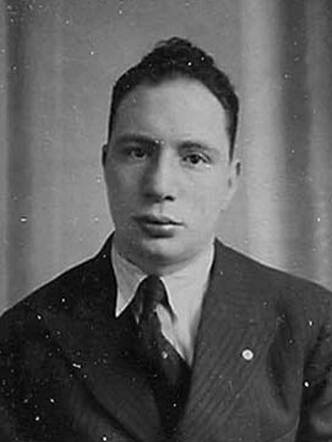 Bron: Stadsarchief Amsterdam Marktvergunning   Benjamin Polak 31-1-1908   2-7-1943  kaart dd  11-4-1933 kaart dd onbekend