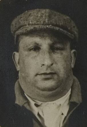 Bron: Stadsarchief Amsterdam Marktvergunning   Benjamin Schelvis 28-4-1899  9-7-1943 kaart dd onbekend