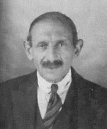 Bron: Stadsarchief Amsterdam Marktvergunning    Benjamin Visser 28-8-1875  26-3-1944 kaart 745-17853v