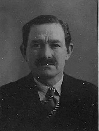 Bron: Stadsarchief Amsterdam Marktvergunning   Benjamin Waterman  28-12-1881  13-11-1942