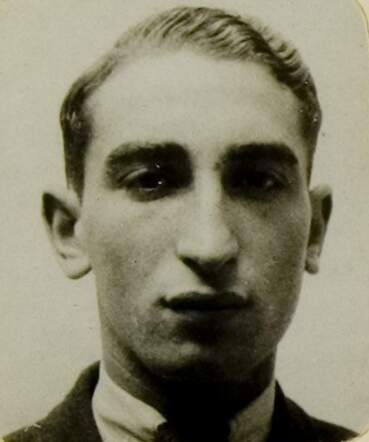 Bron: Stadsarchief Amsterdam Marktvergunning    David Cohen 1-8-1922 Amsterdam zoon van Hijman Cohen 30-3-1899 en Femmij Cohen 16-10-1899 kaart 013019_002