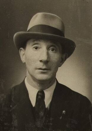Bron: Stadsarchief Amsterdam Marktvergunning   Eliazer Sajet 20-11-1888 4-6-1943 kaart dd onbekend