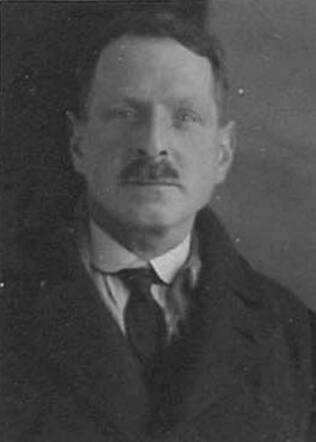 Bron: Stadsarchief Amsterdam Marktvergunning   Elkan Spijer 17-11-1883  15-12-1942  kaart dd 13-5-1929