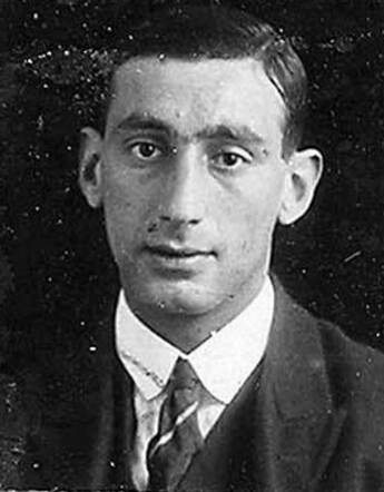 Bron: Stadsarchief Amsterdam Marktvergunning   Emanuel Polak 15-4-1898  31-3-1944  kaart dd 19-4-1927
