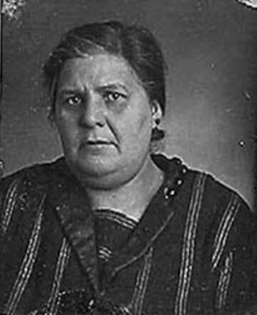  Esther Bromet-Morpurgo  