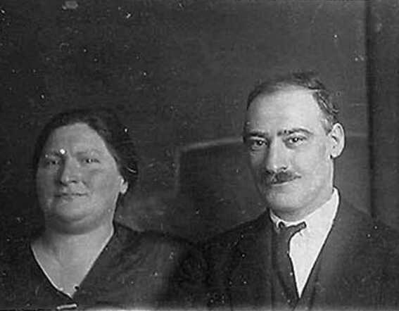 Flora Gootdorp-Tierlier  met echtgenoot David