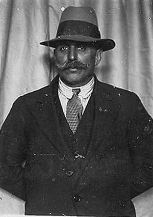 Bron: Stadsarchief Amsterdam Marktvergunning   Frits Bacharach 26-7-1883  24-12-1958  kaart 745-5072