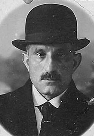 Bron: Stadsarchief Amsterdam Marktvergunning   Haïm Joseph Vieijra 20-7-1877 28-11-1944 kaart dd 31-3-1924  kaart nr 745-15246