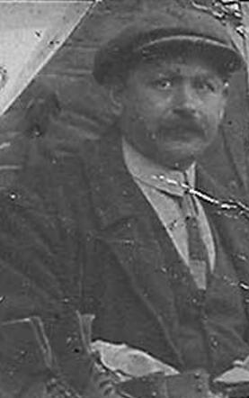 Bron: Stadsarchief Amsterdam Marktvergunning   Hijman Polak  19-1-1879  12-2-1943  kaart dd 1-1-1924