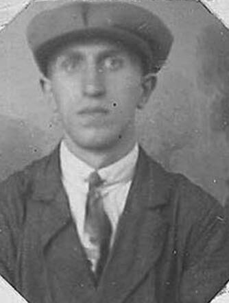 Bron: Stadsarchief Amsterdam Marktvergunning   Israel Gobets  15-8-1905  30-9-1942
