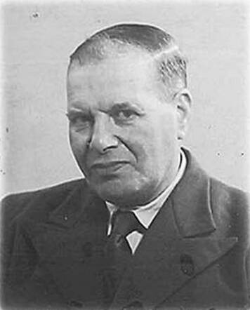 Bron: Stadsarchief Amsterdam Marktvergunning    Jacob Biet 31-3-1875  28-9-1942  kaart dd 25-8-1933  kaart nr 745-301