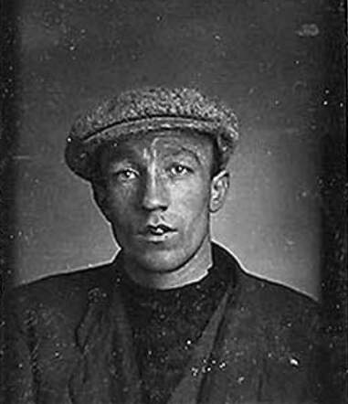 Bron: Stadsarchief Amsterdam Marktvergunning  Jacob de Groot 5-7-1901  31-1-1943