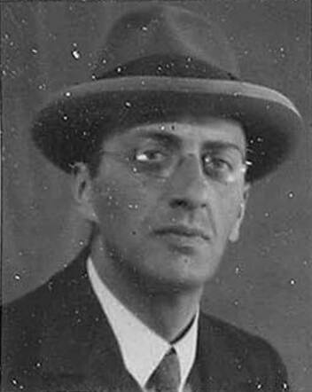 Bron: Stadsarchief Amsterdam Marktvergunning   Jacobus Rodrigues 3-12-1899  31-5-1944  kaart dd 18-5-1931  kaart nr 745-3391