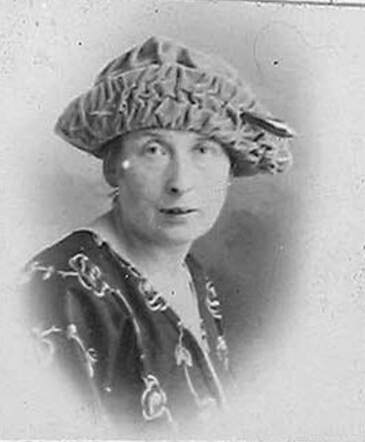Bron: Stadsarchief Amsterdam Marktvergunning   Jetje de Vries-Waas 1882-1942