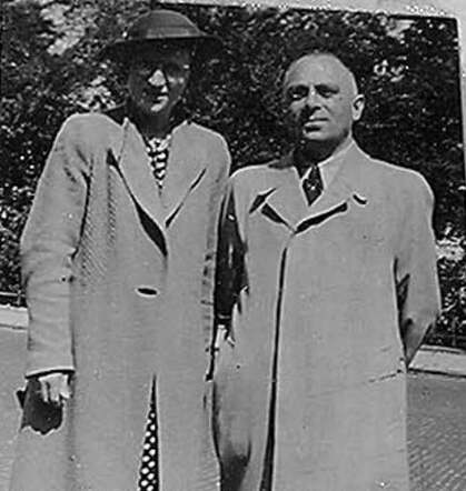 Bron: Stadsarchief Amsterdam Marktvergunning   Juda Farro en Elisabeth Farro-Stork 16-11-1902  11-6-1943  kaart dd 4-5-1938