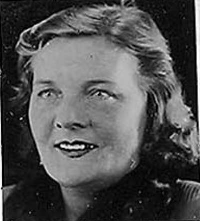 Bron: Stadsarchief Amsterdam Marktvergunning   Karin Johanna Hopman 11-5-1900 Rotterdam getrouwd met Philip Gobits Amsterdam 7-6-1892
