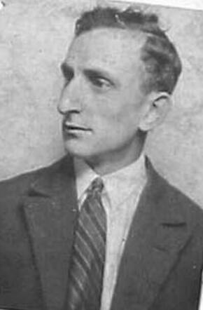 Bron: Stadsarchief Amsterdam Marktvergunning   Leendert Keizer 30-8-1900  31-3-1944 kaart dd 6-2-1933 kaart 745-1966