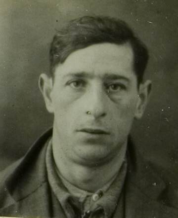 Bron: Stadsarchief Amsterdam Marktvergunning   Leendert Schelvis 9-1-1906  28-2-1943 kaart dd onbekend kaart nr 015241_002