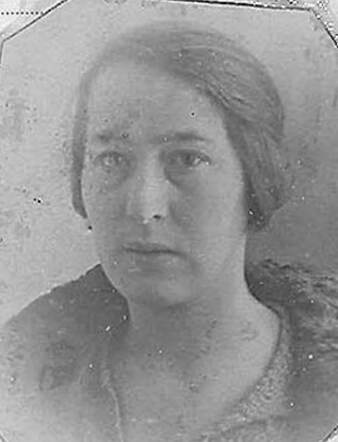 Bron: Stadsarchief Amsterdam Marktvergunning   Lena van Praag-Zadick  1891-1943