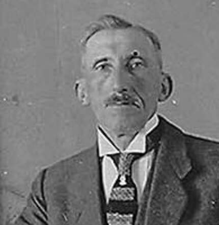 Bron: Stadsarchief Amsterdam Marktvergunning   Levie Bartels 26-3-1860  7-3-1940 kaart dd 1-12-1923  kaart 745-153