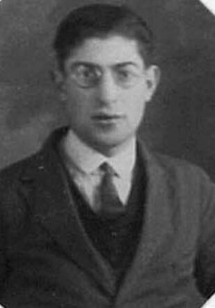 Bron: Stadsarchief Amsterdam Marktvergunning   Lion Knoop 15-8-1906 5-3-1943  kaart dd 28-1-1929  kaart 745-9900