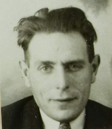 Bron: Stadsarchief Amsterdam Marktvergunning   Marcus Reens 4-4-1900 23-3-1971 kaart nr 015148_002