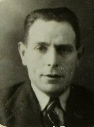 Bron: Stadsarchief Amsterdam Marktvergunning   Marcus Reens 4-4-1900 23-3-1971 kaart nr 015148_002