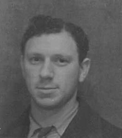 Bron: Stadsarchief Amsterdam Marktvergunning  Marcus van der Woude 6-8-1906  30-11-1943