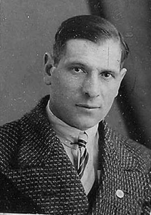 Bron: Stadsarchief Amsterdam Marktvergunning   Marcus van Praag 14-12-1899  31-7-1943