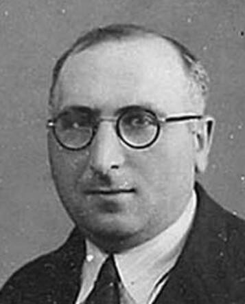 Bron: Stadsarchief Amsterdam Marktvergunning   Moses Pach  5-12-1901  4-6-1943