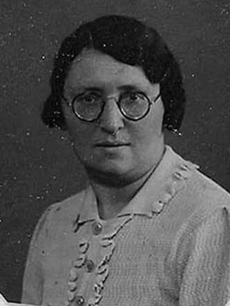 Bron: Stadsarchief Amsterdam Marktvergunning   Naatje Wagenaar-Pront 18-1-1897  2-7-1943  kaart dd 11-3-1940