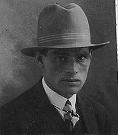 Bron: Stadsarchief Amsterdam Marktvergunning   Philip Gokkes 3-1-1900  5-12-1942 kaart dd 16-2-1931 kaart nr 745-7953
