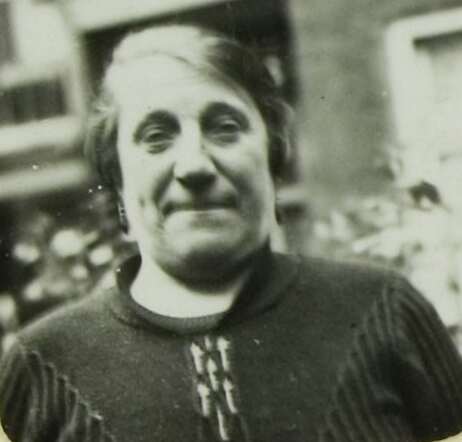 Bron: Stadsarchief Amsterdam Marktvergunning    Rachel Cohen de Lara-de Haan 28-4-1879  17-9-1942  kaart 013035_002
