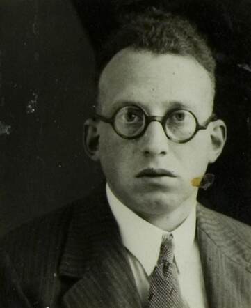 Bron: Stadsarchief Amsterdam Marktvergunning    Raphael Coppenhagen 22-3-1906  4-12-1944 kaart 013043_002