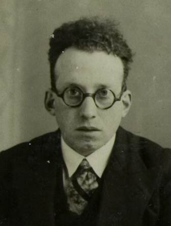 Bron: Stadsarchief Amsterdam Marktvergunning    Raphael Coppenhagen 22-3-1906  4-12-1944 kaart 013043_002