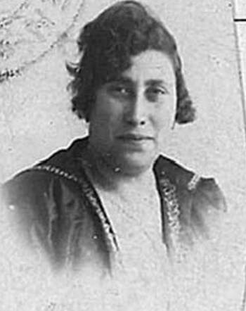 Bron: Stadsarchief Amsterdam Marktvergunning   Rebecca Lelie 12-2-1890  5-2-1943