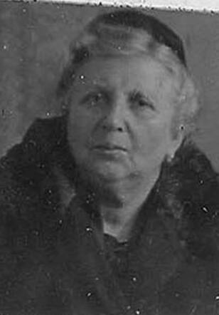 Bron: Stadsarchief Amsterdam Marktvergunning   Rebekka Engelsman-van der Sluis  24-8-1865  23-8-1942  kaart dd 15-6-1931