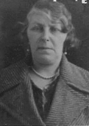 Bron: Stadsarchief Amsterdam Marktvergunning   Rika Schaap-Vischschraper 29-8-1884  19-2-1943  kaart dd 25-7-1932