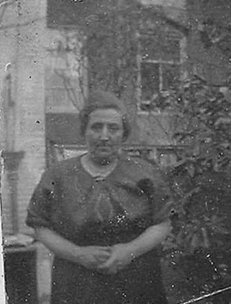 Saartje van den Berg-Flesschedrager 