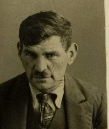 Bron: Stadsarchief Amsterdam Marktvergunning   Salomon Canes 7-11-1891  30-11-1942