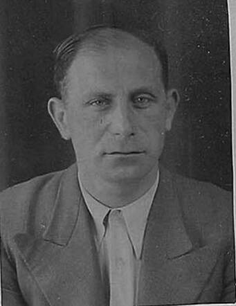 Bron: Stadsarchief Amsterdam Marktvergunning   Salomon Haringman  24-9-1901  28-9-1942