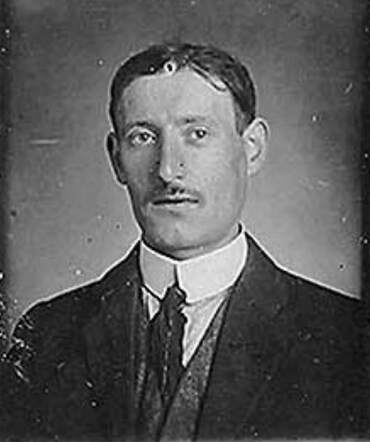 Bron: Stadsarchief Amsterdam Marktvergunning   Salomon Haringman 5-12-1886  8-10-1942